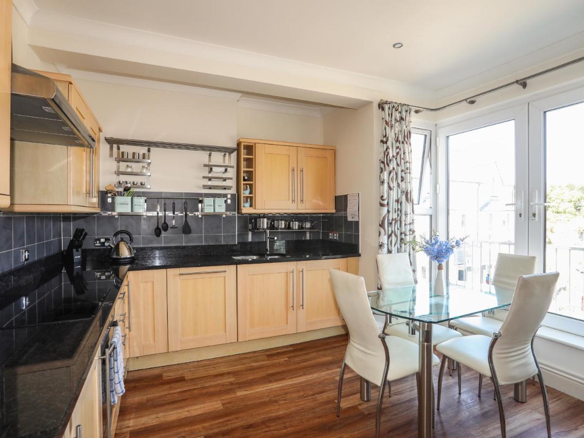 Harbour View Apartment Abersoch Bagian luar foto